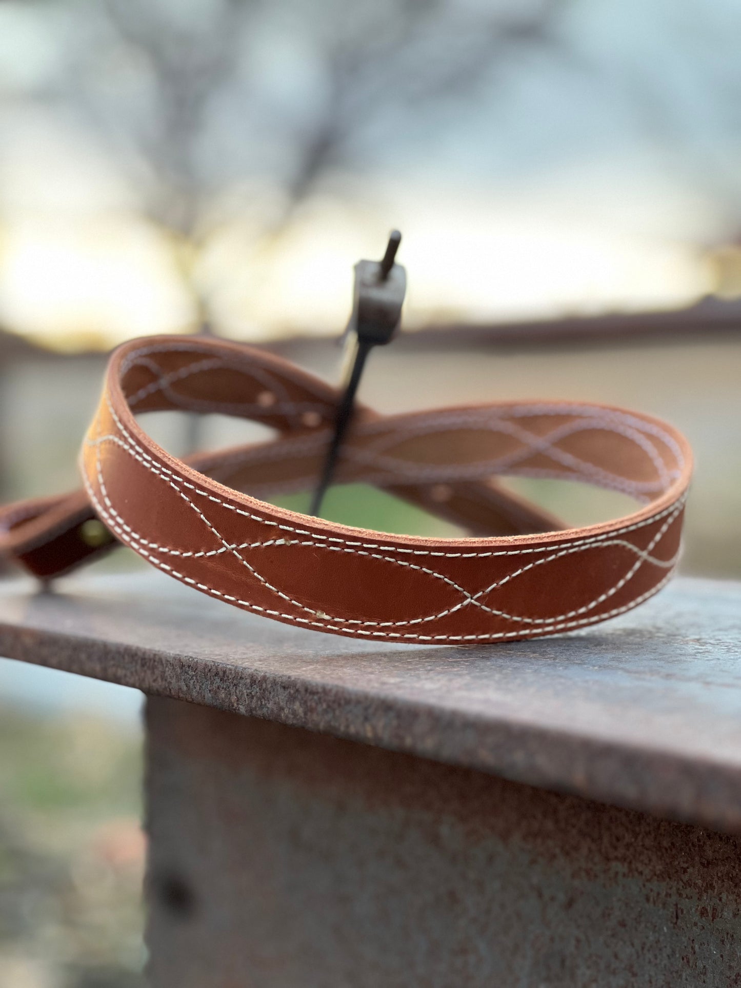 Brown oiled wave stitch belt
