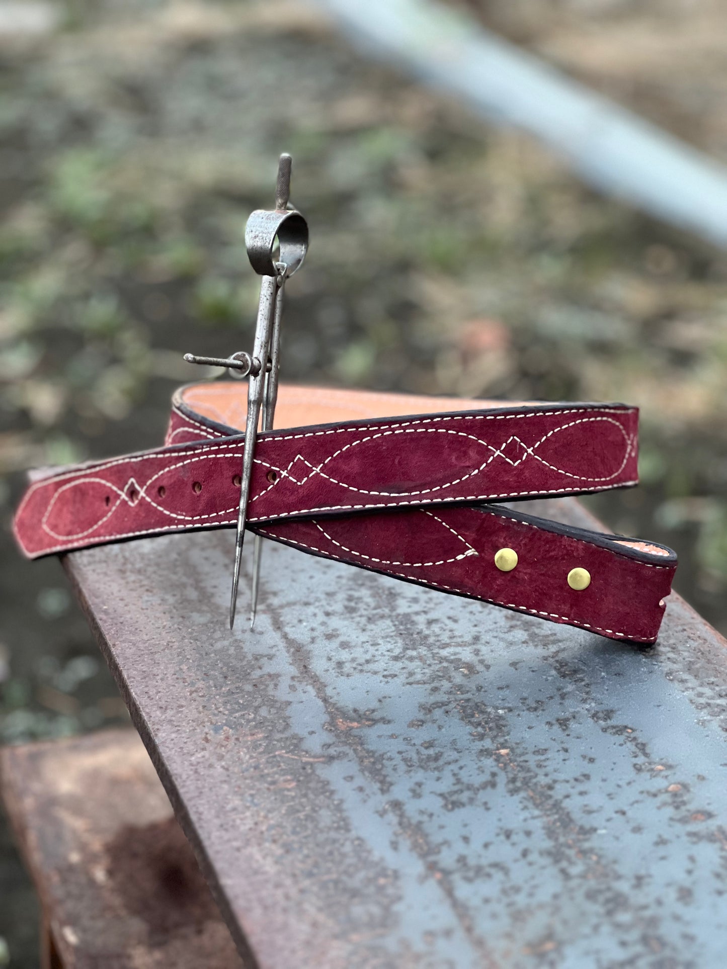 Maroon gunslinger belt