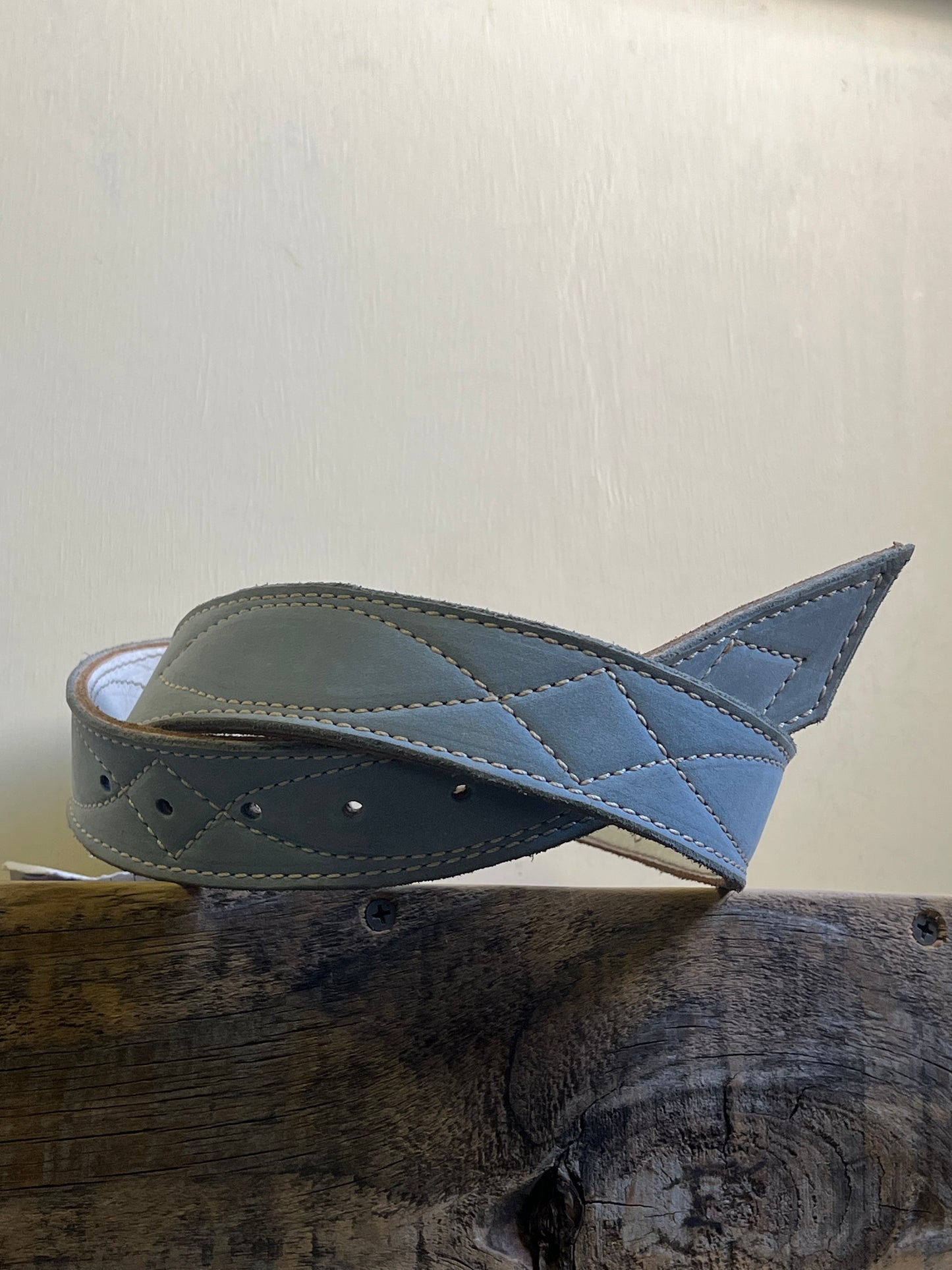 Baby blue white gunslinger stitch belt 30"